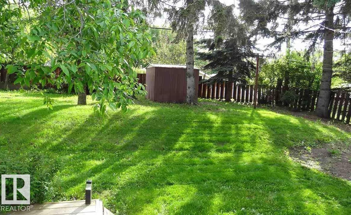 136 Garden RD, St. Albert