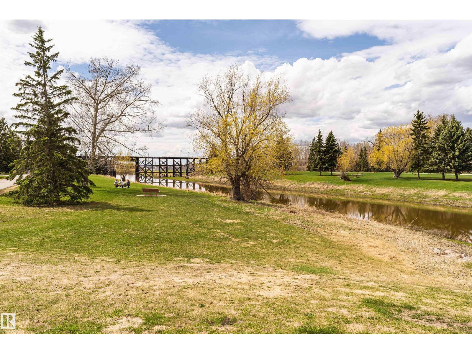 136 Garden RD, St. Albert