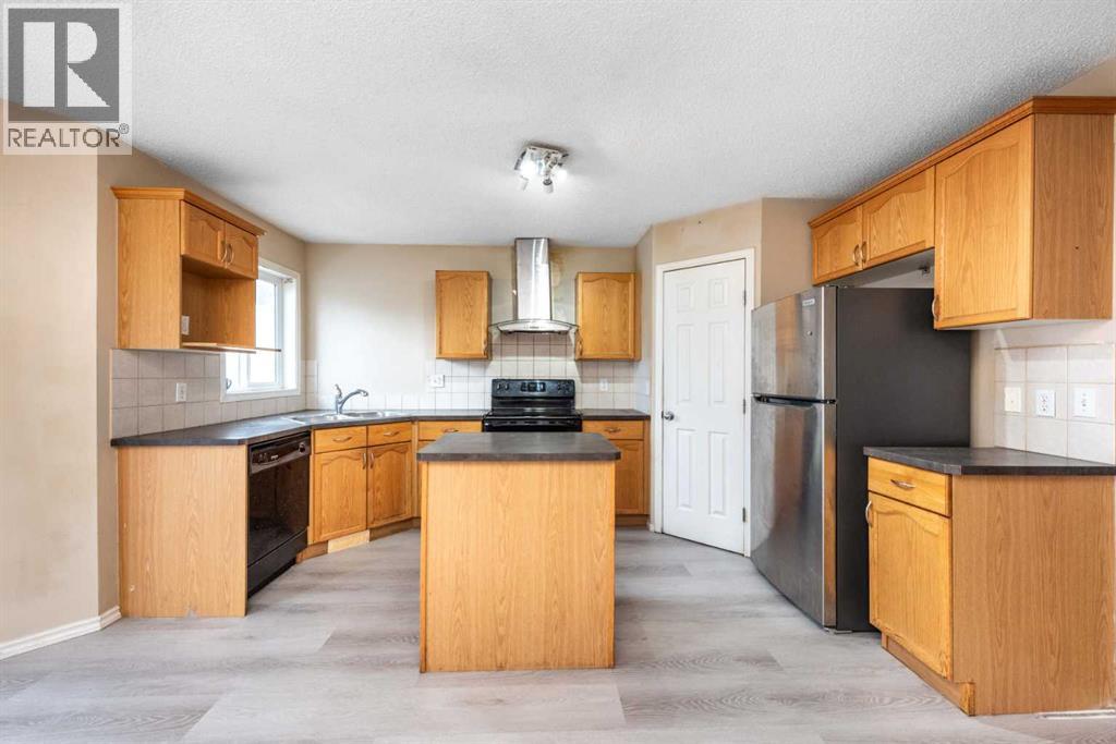 Single Family House for Sale in  TARAWOOD Road NE Taradale Calgary 