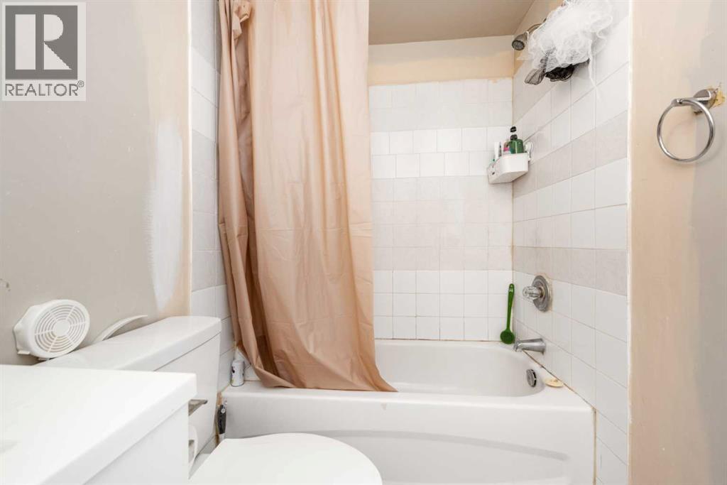 Single Family House for Sale in  TARAWOOD Road NE Taradale Calgary 