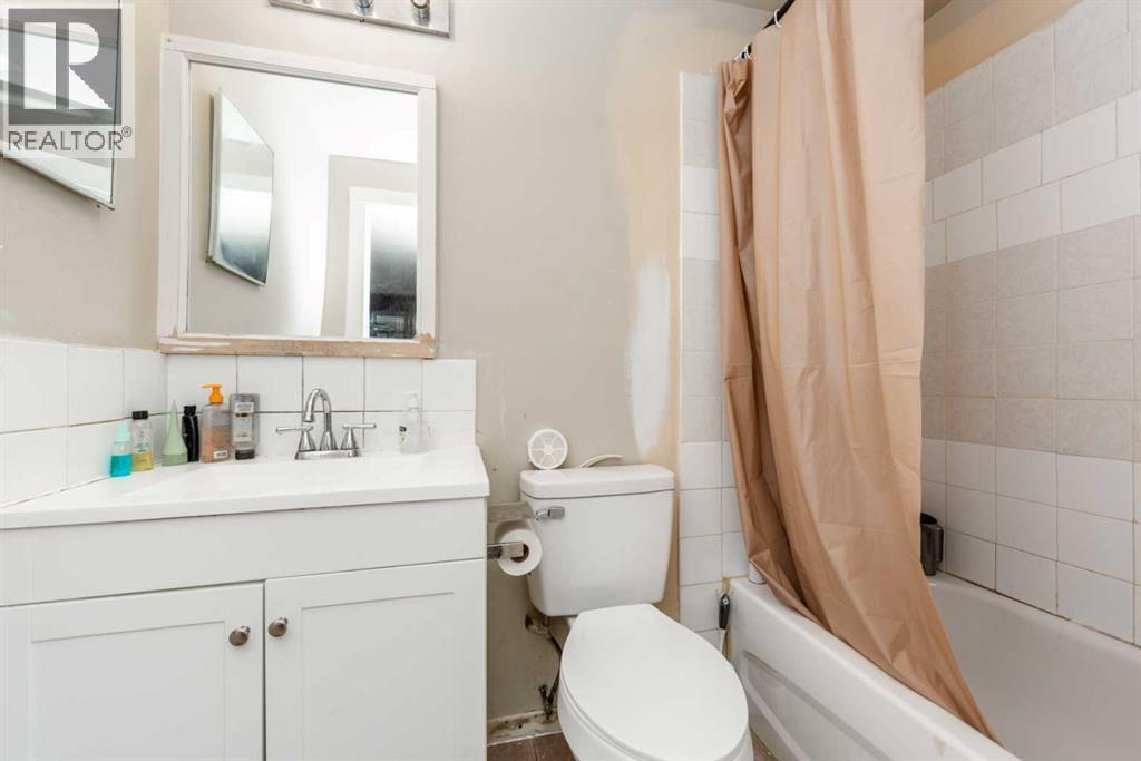 Single Family House for Sale in  TARAWOOD Road NE Taradale Calgary 