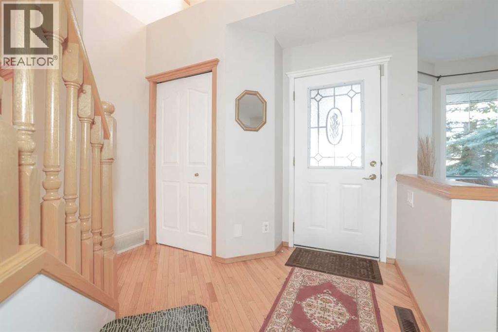 Single Family House for Sale in  Chapala Terrace SE Chaparral Calgary 