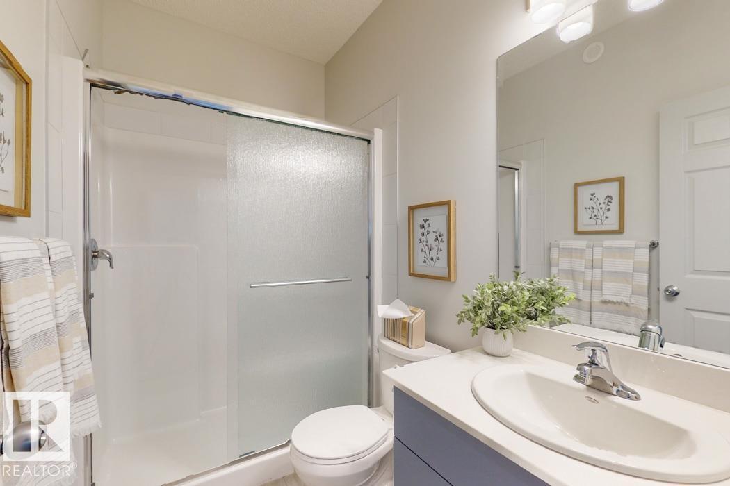 2519 210 ST NW, Edmonton