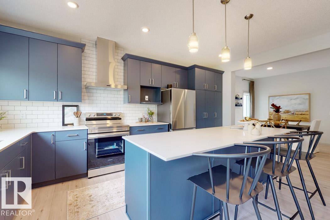 2519 210 ST NW, Edmonton