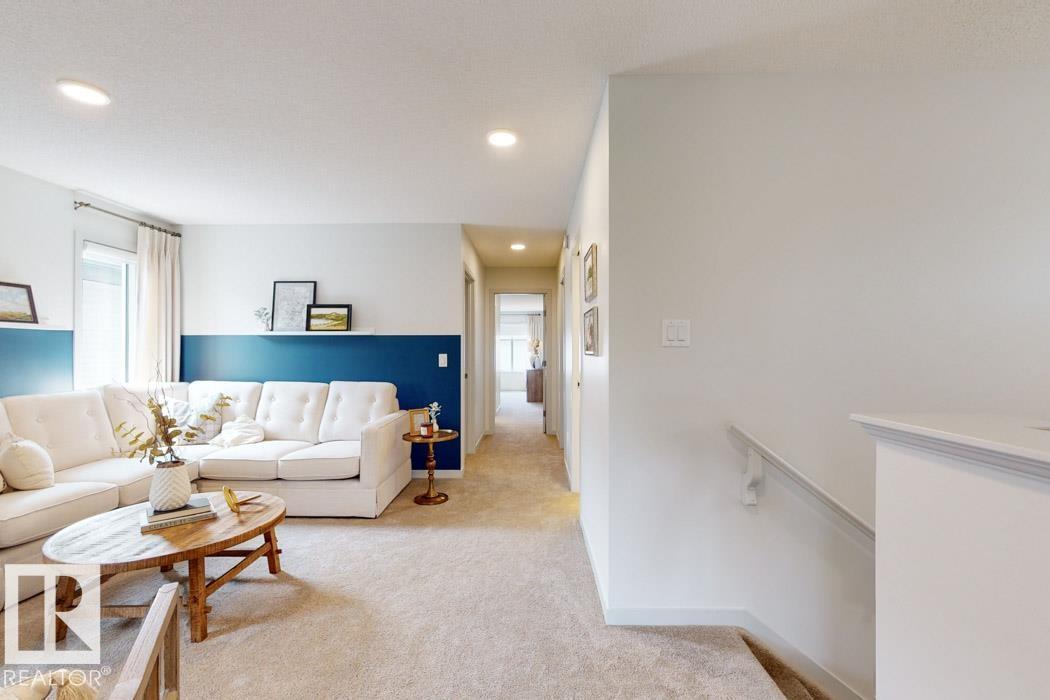 2519 210 ST NW, Edmonton