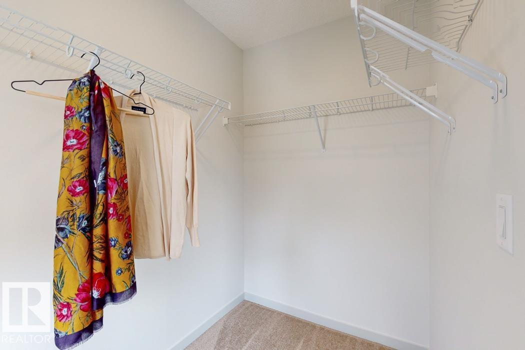 2519 210 ST NW, Edmonton