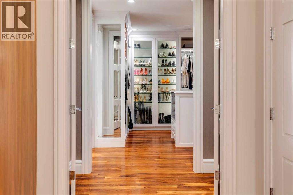 Single Family House for Sale in  Premier Way SW Upper Mount Royal Calgary 