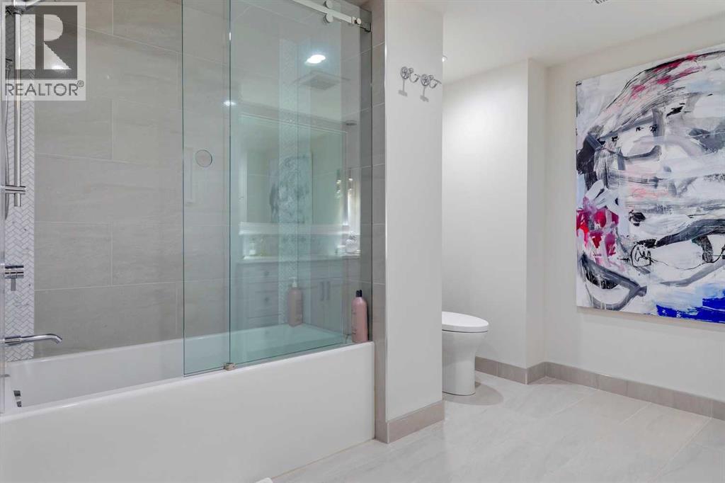 Single Family House for Sale in  Premier Way SW Upper Mount Royal Calgary 