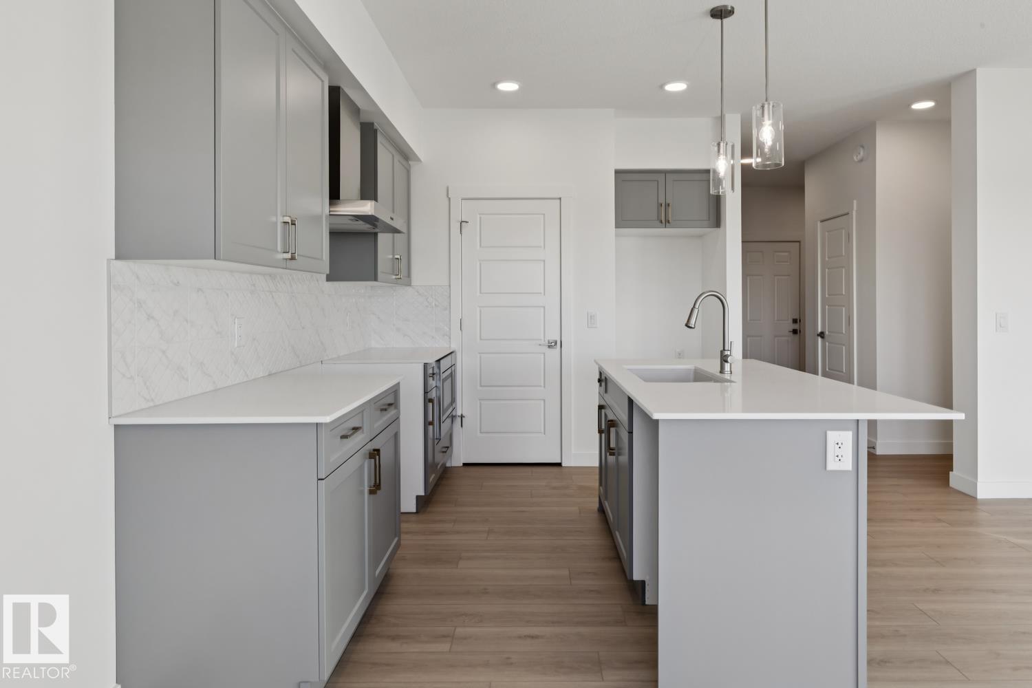 8616 183 AV NW, Edmonton