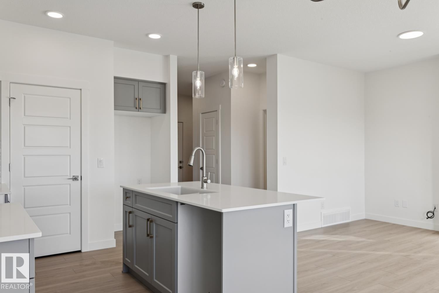 8616 183 AV NW, Edmonton