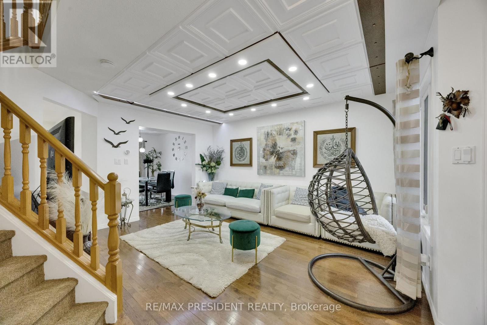 18 - 10 CHALKSTONE DRIVE