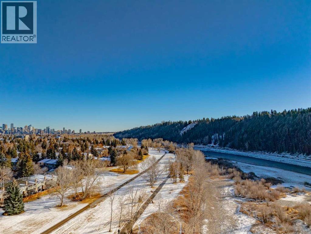 Single Family House 5 Level for Sale in  Point Drive NW Point McKay Calgary 