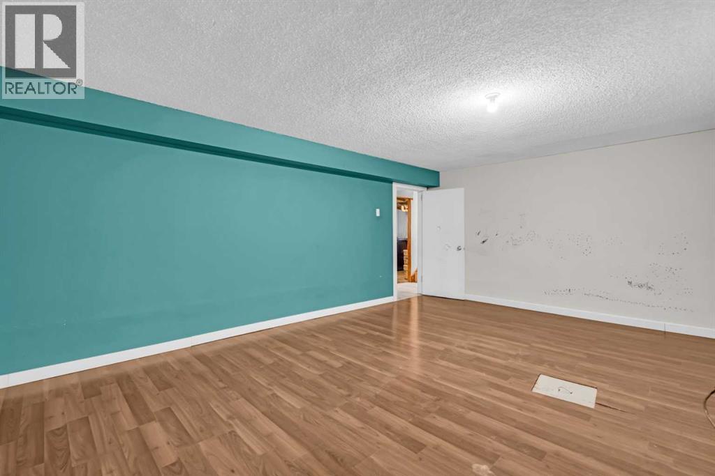 Single Family House Bungalow for Sale in   Street SE Southview Calgary 