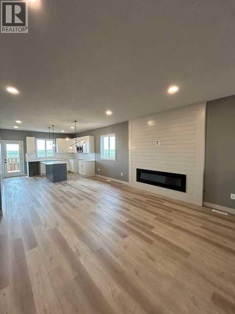 Single Family House Bi-level for Sale in   Avenue Westgate Grande Prairie 