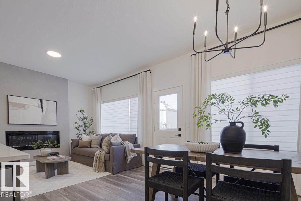 928 18 AV NW, Edmonton