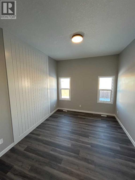 Single Family House Bi-level for Sale in   Avenue Westgate Grande Prairie 