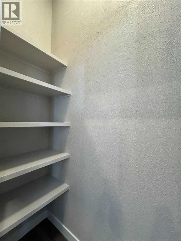 Single Family House Bi-level for Sale in   Avenue Westgate Grande Prairie 