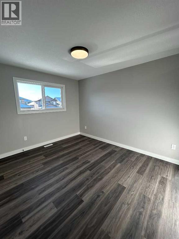Single Family House Bi-level for Sale in   Avenue Westgate Grande Prairie 