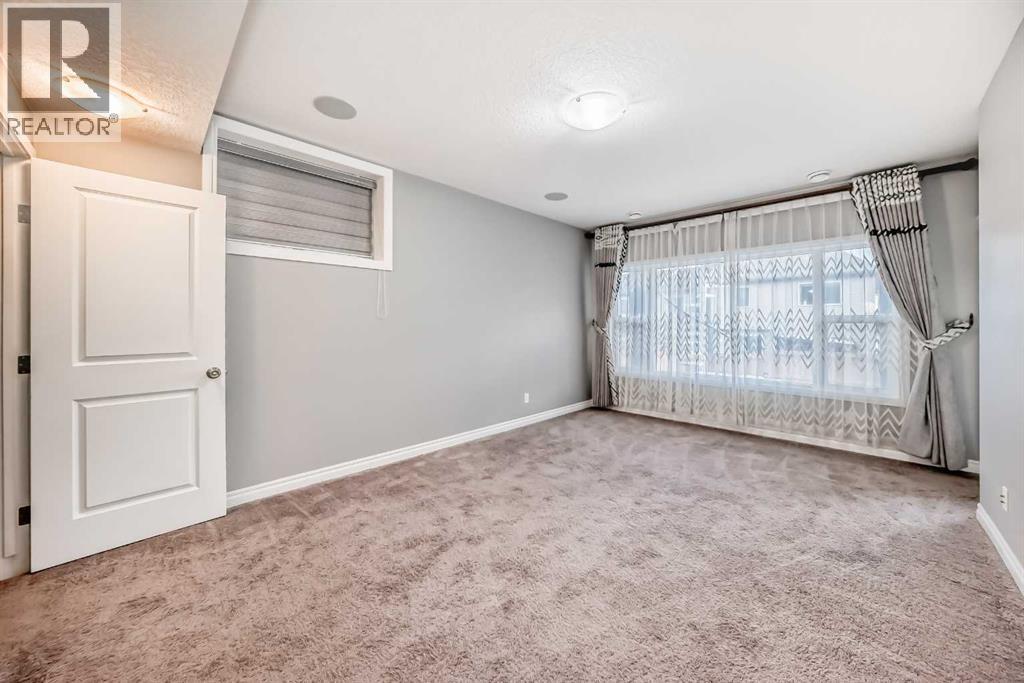 Single Family House for Sale in  Nolanhurst Crescent NW Nolan Hill Calgary 