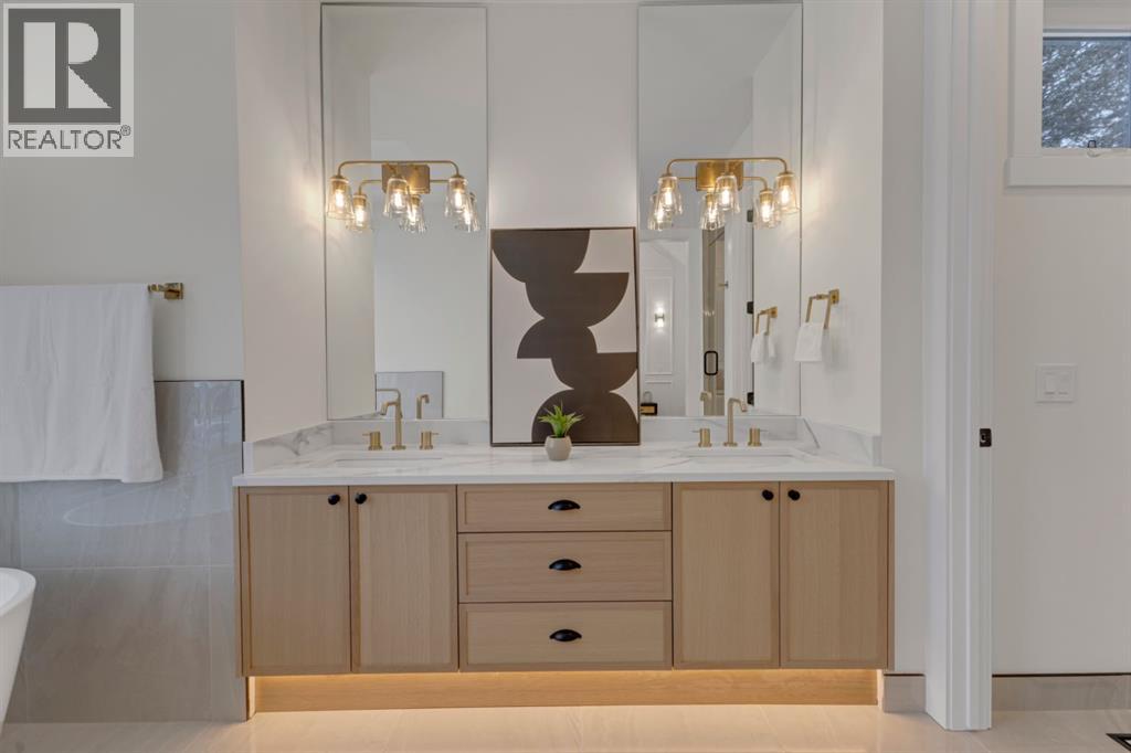 Single Family House for Sale in   Street SW Richmond Calgary 