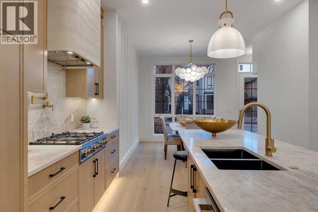 Single Family House for Sale in   Avenue NW Capitol Hill Calgary 