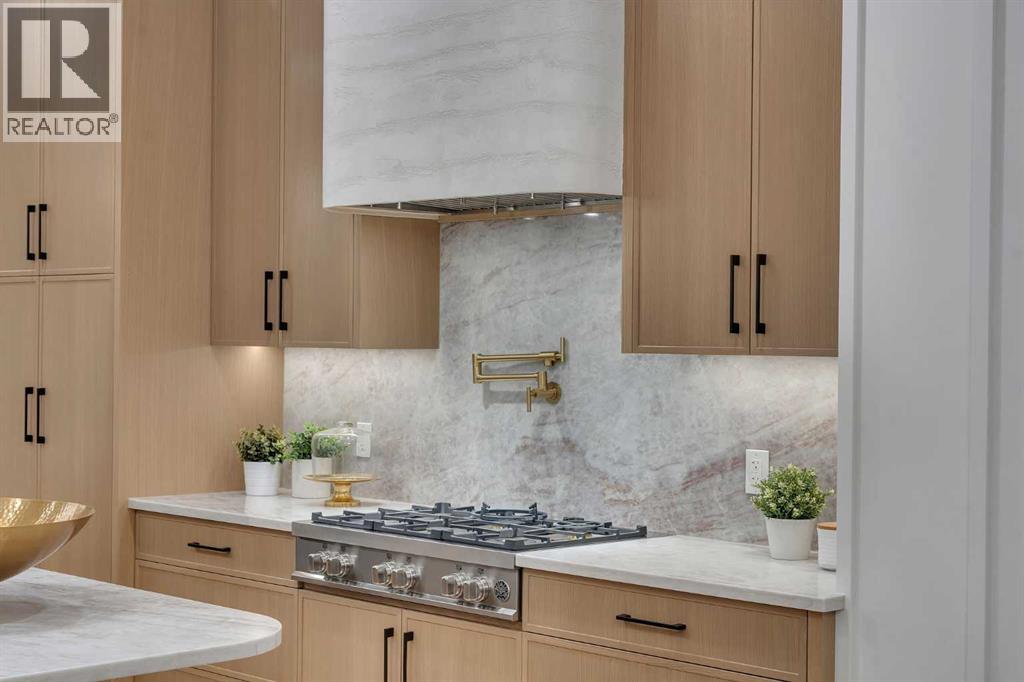 Single Family House for Sale in   Avenue NW Capitol Hill Calgary 