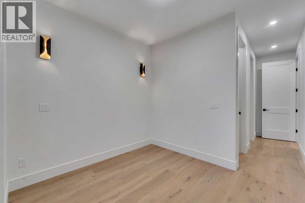 Single Family House for Sale in   Avenue NW Capitol Hill Calgary 