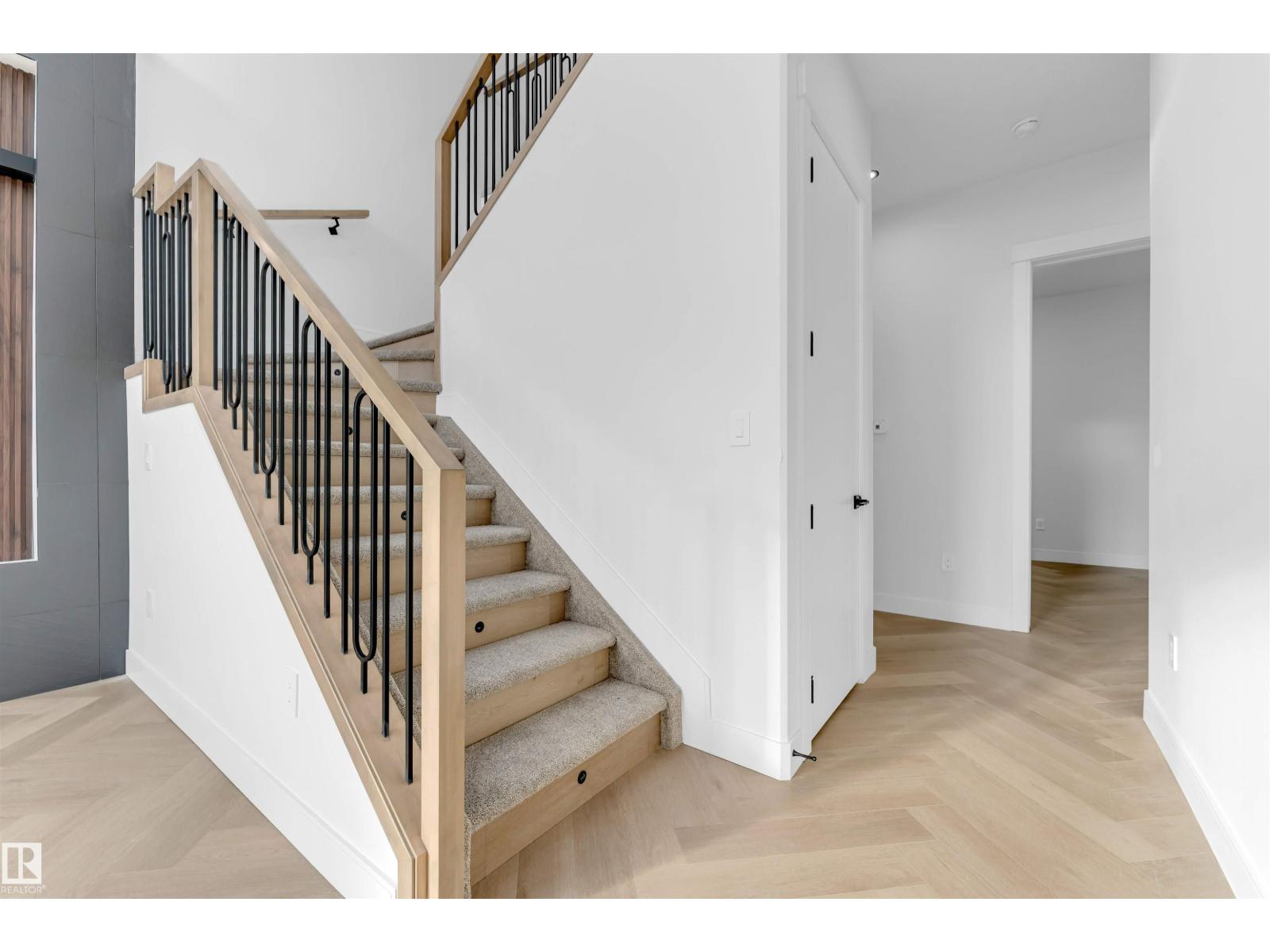 1939 63 AV, Rural Leduc County