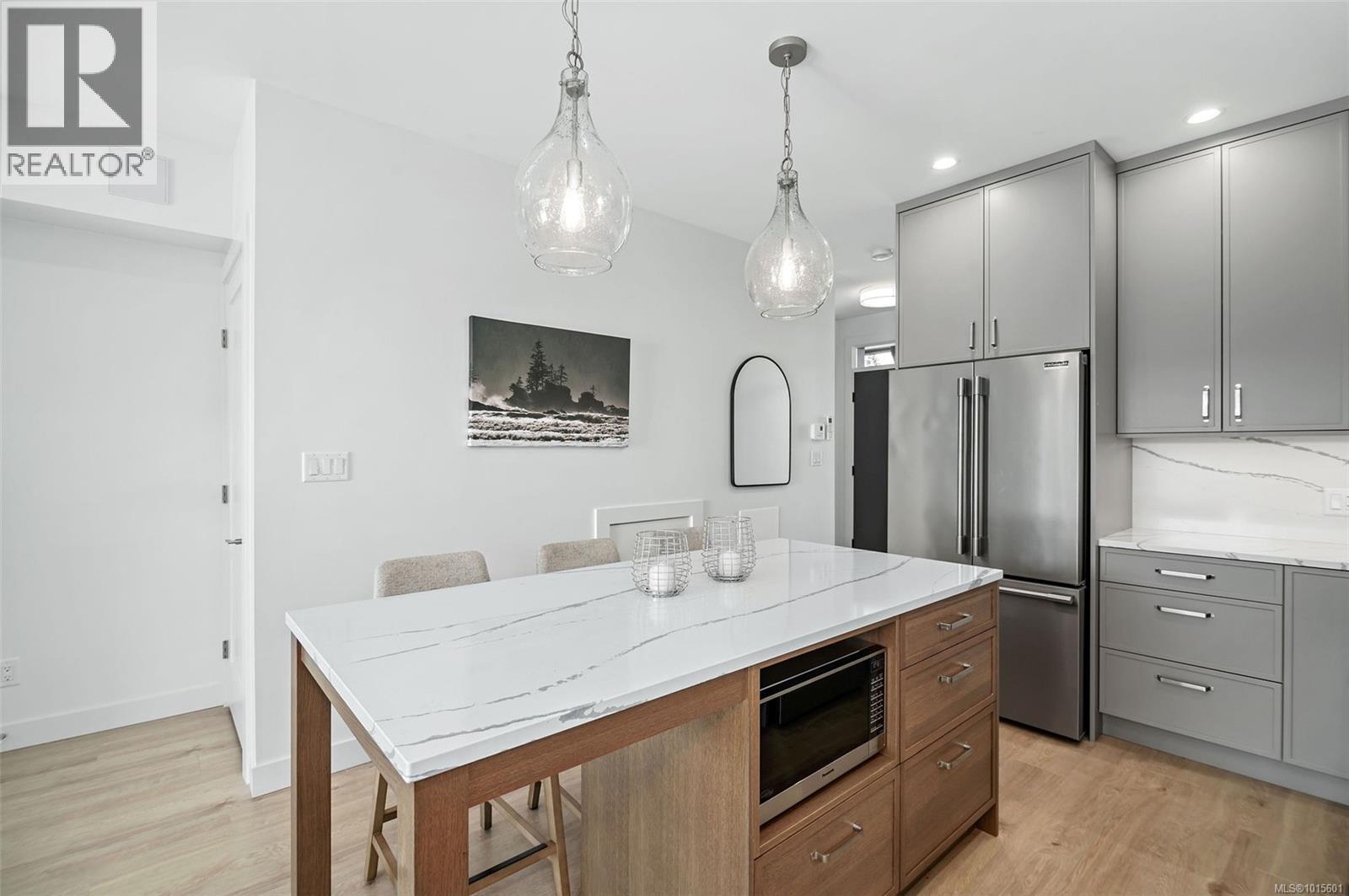 #12 9022 Clarkson Ave - 14