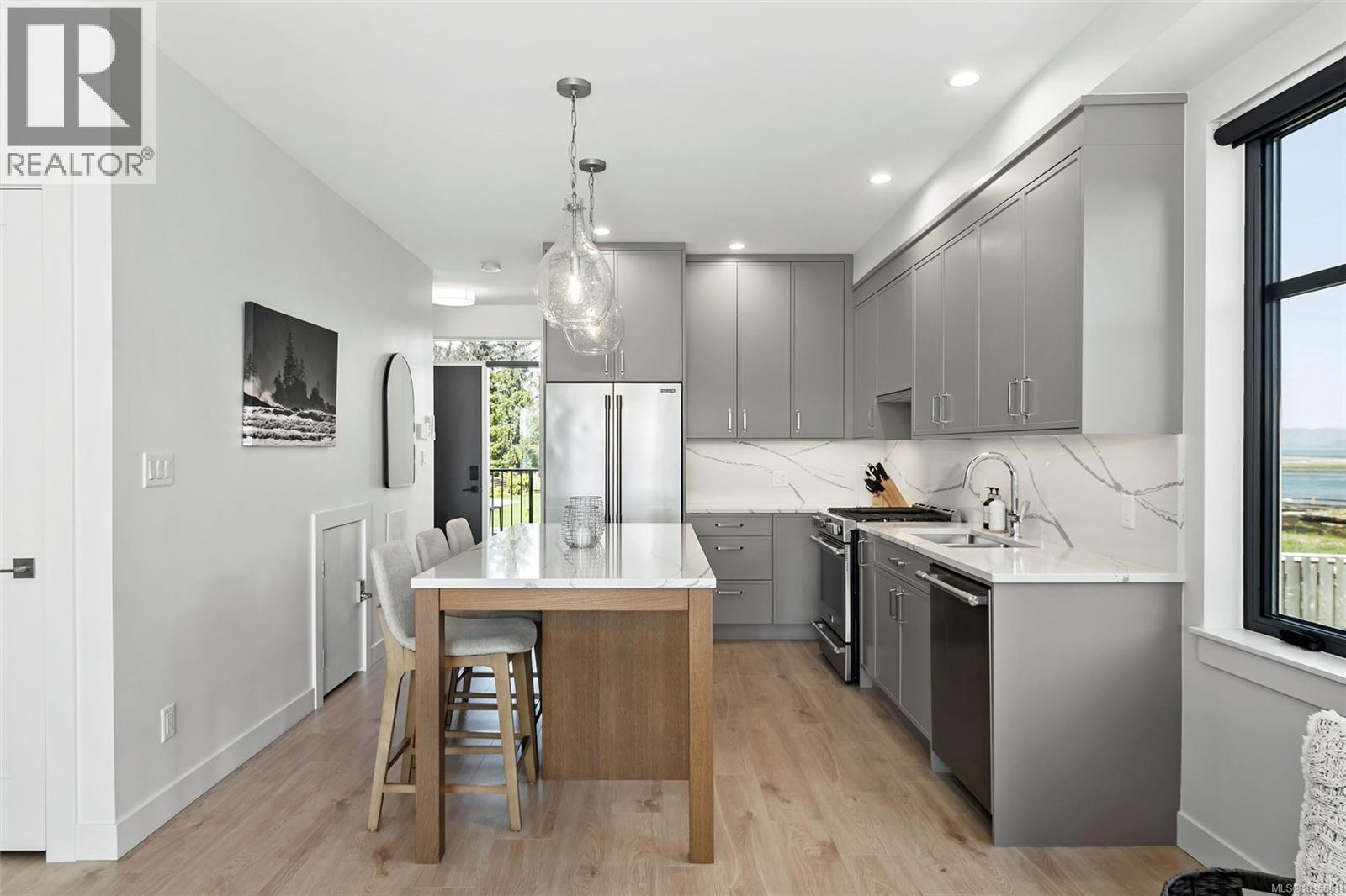#12 9022 Clarkson Ave - 13