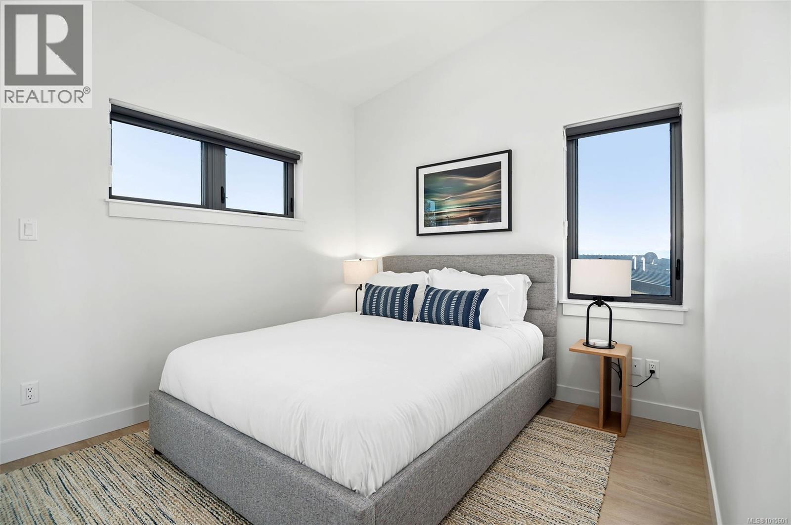 #12 9022 Clarkson Ave - 24