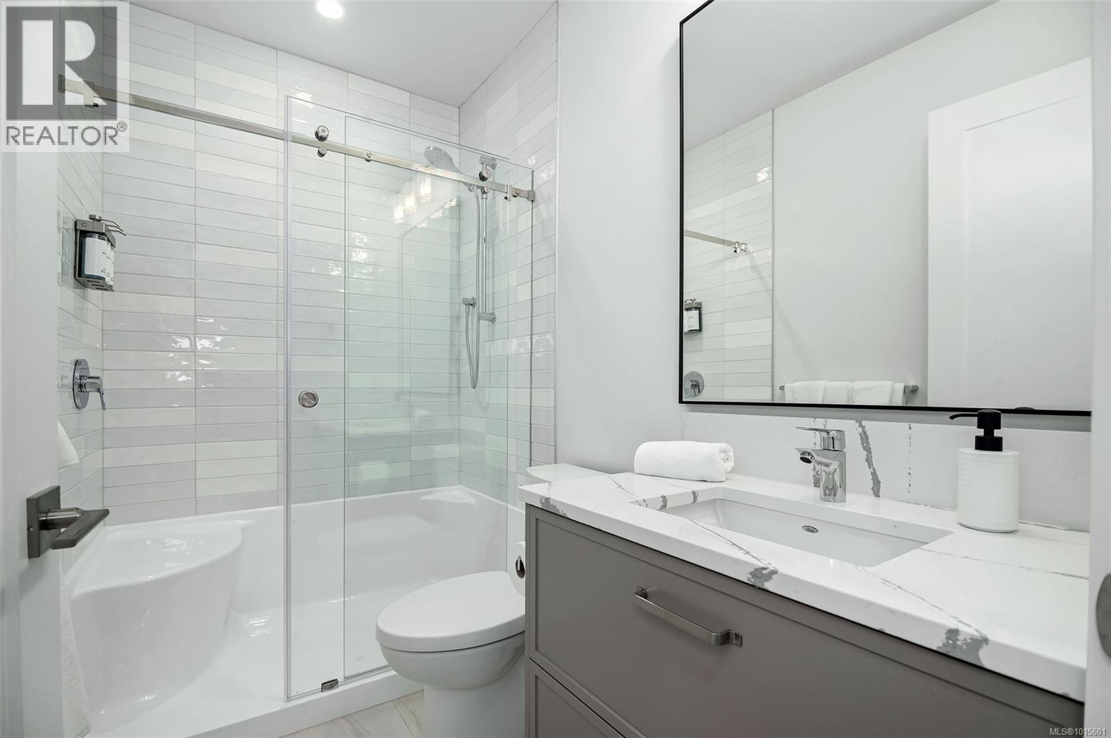 #12 9022 Clarkson Ave - 26
