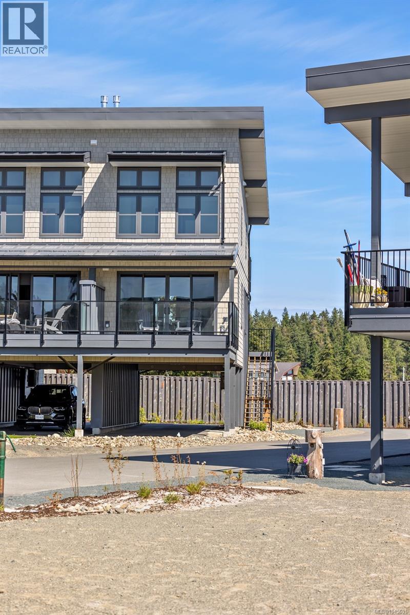 #12 9022 Clarkson Ave - 35