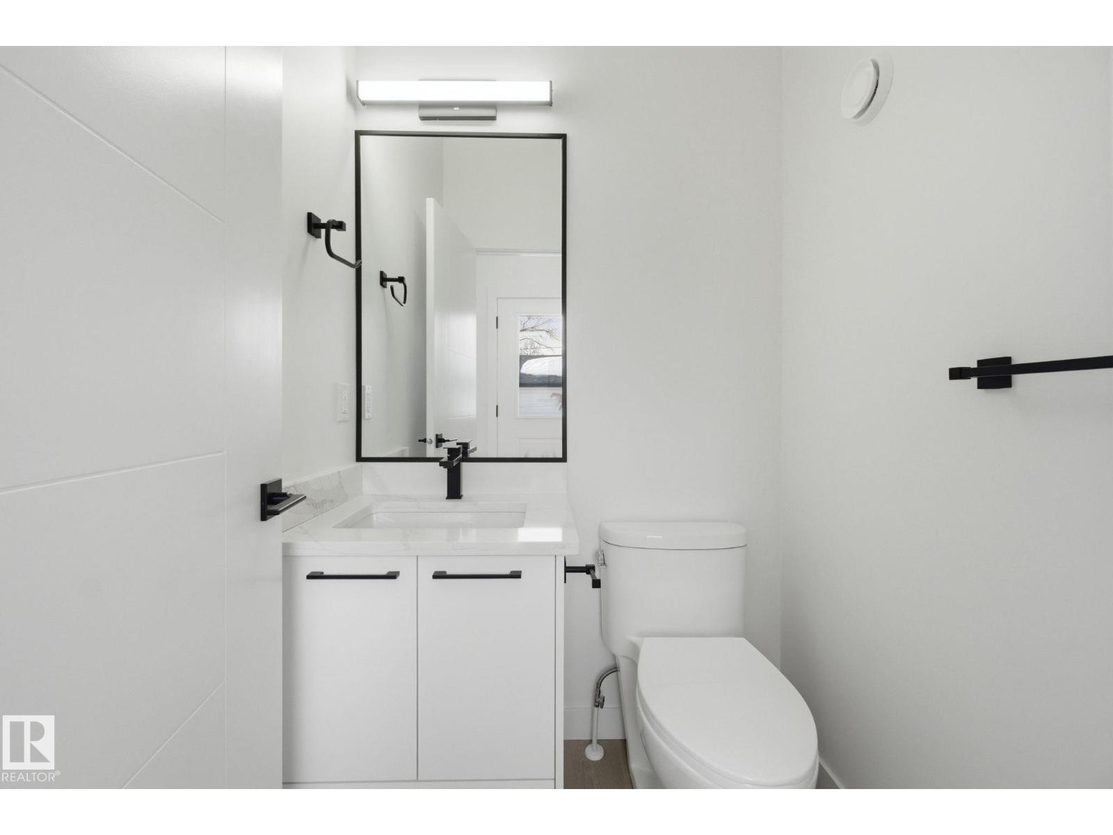 7953 79 AV NW, Edmonton