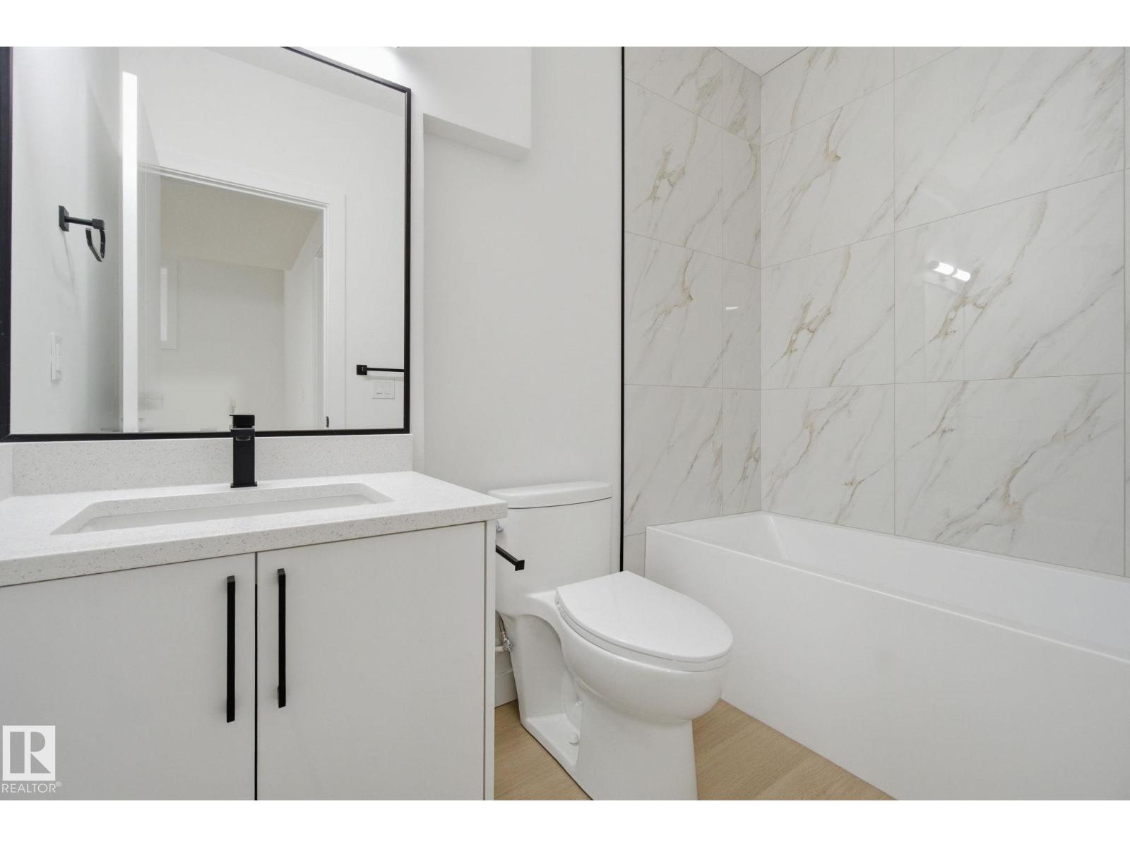 7953 79 AV NW, Edmonton