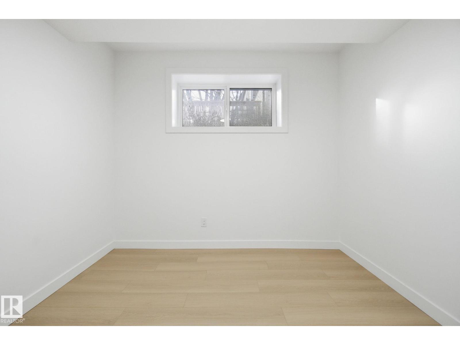 7953 79 AV NW, Edmonton