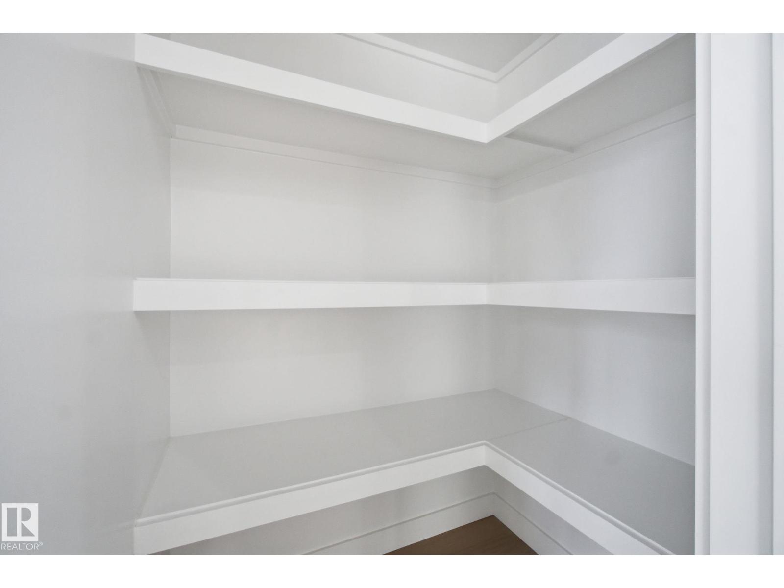 7953 79 AV NW, Edmonton