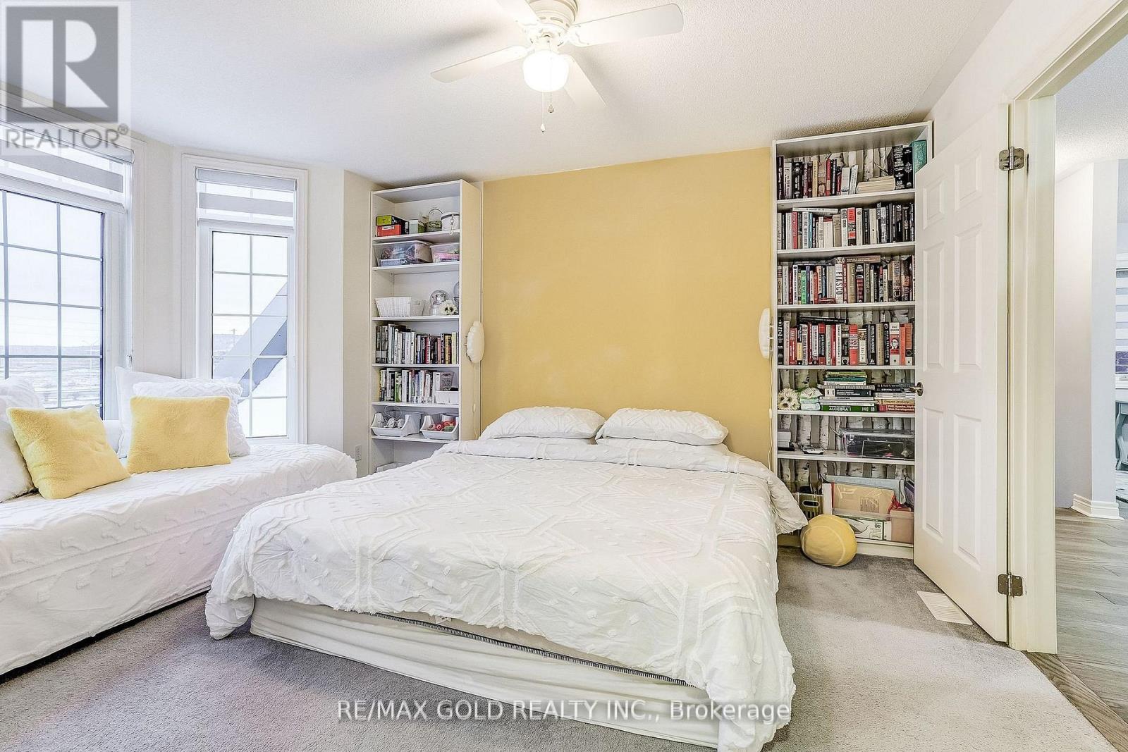 552 BESSBOROUGH DRIVE - 26
