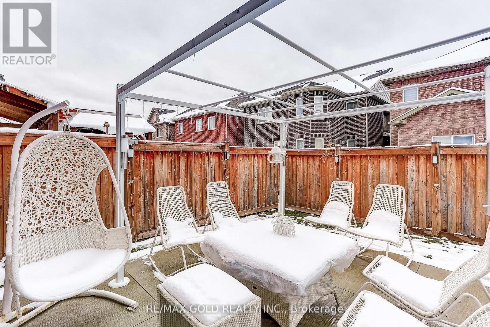 552 BESSBOROUGH DRIVE - 46