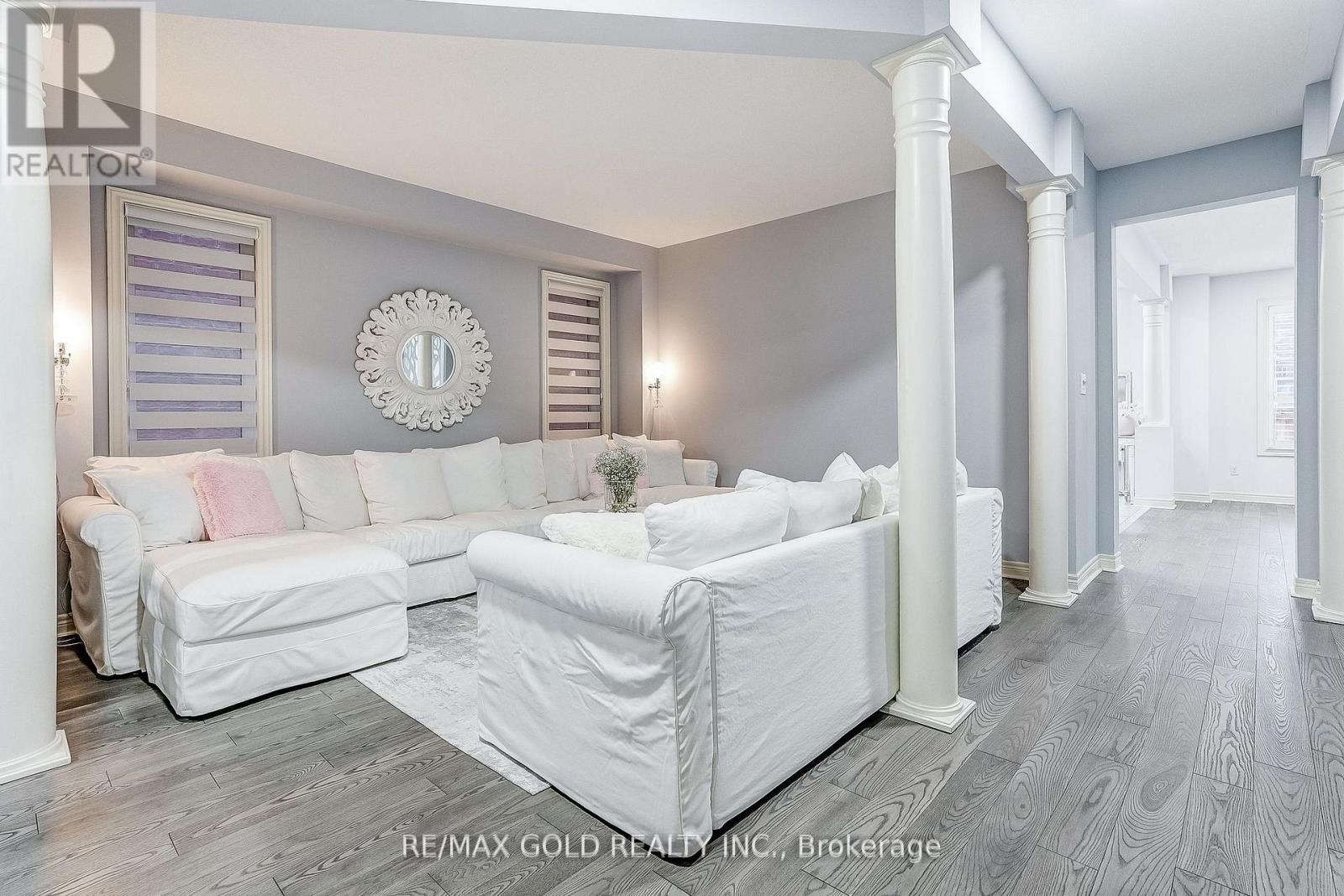 552 BESSBOROUGH DRIVE - 6