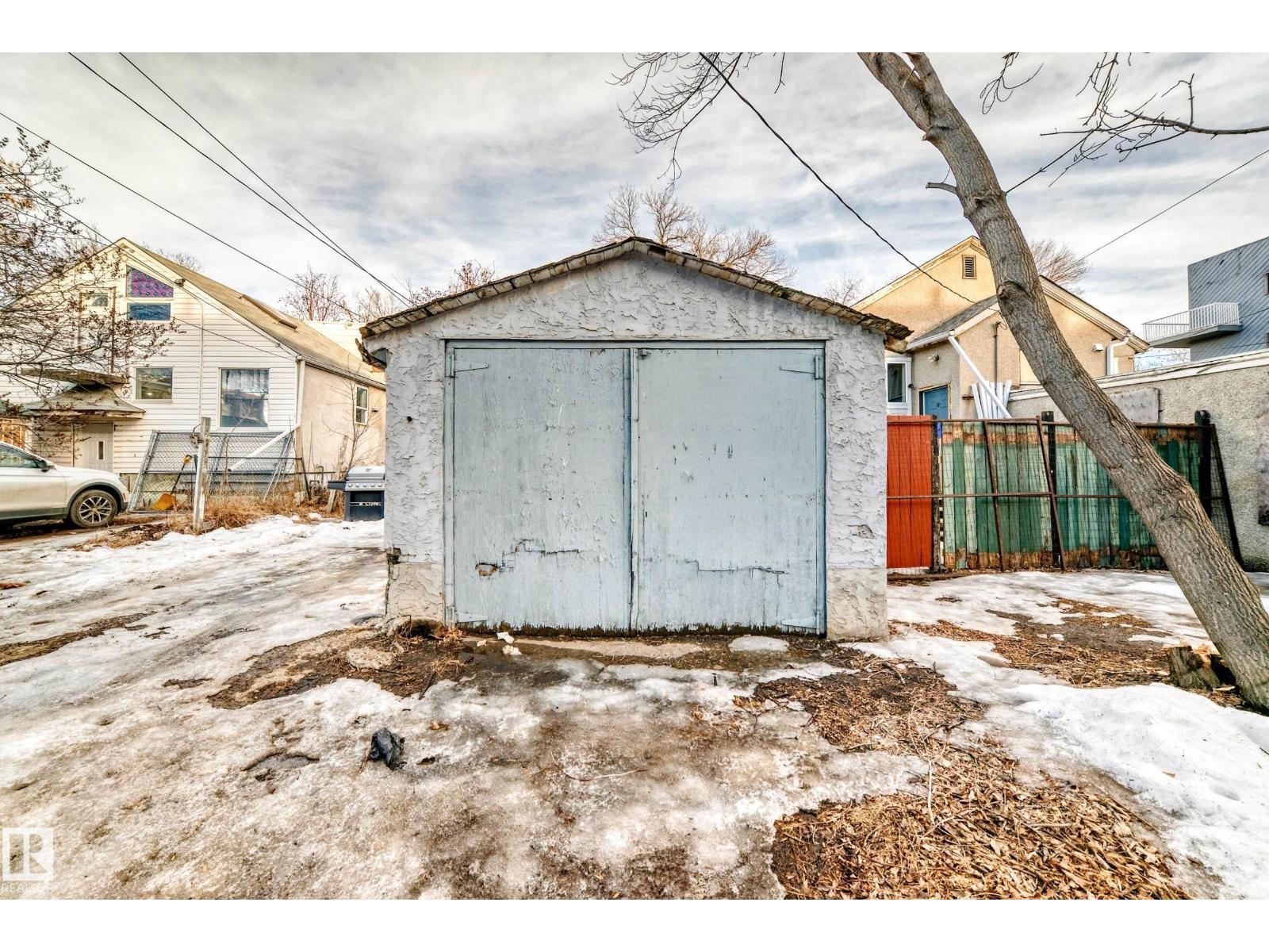 10564 92 ST NW, Edmonton