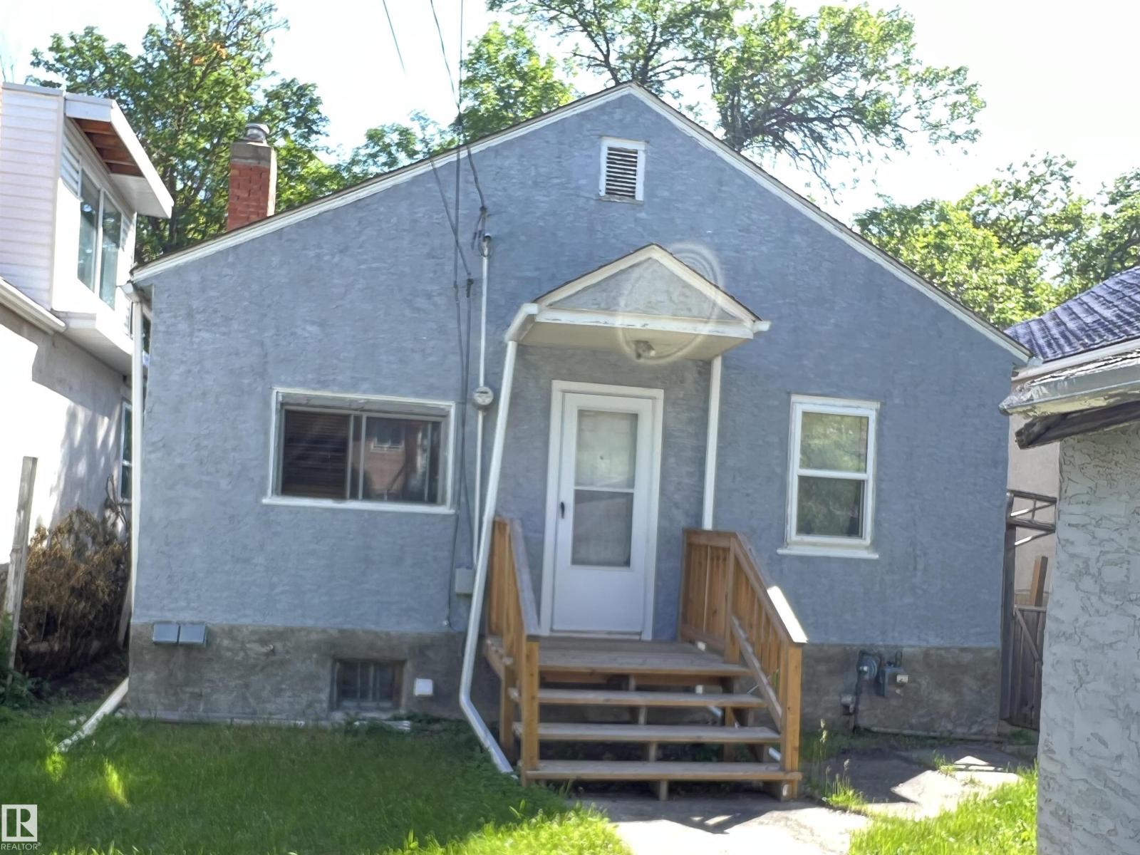 10564 92 ST NW, Edmonton