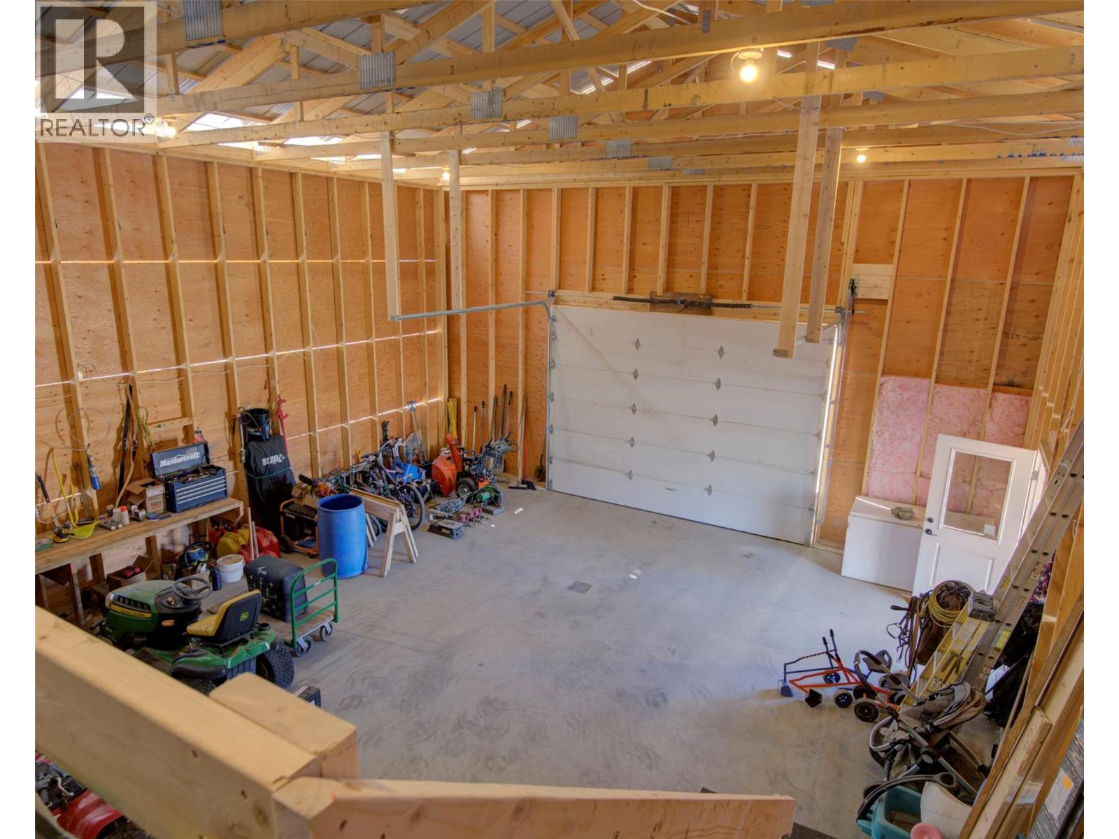  730 Six Mile Creek Road, Vernon