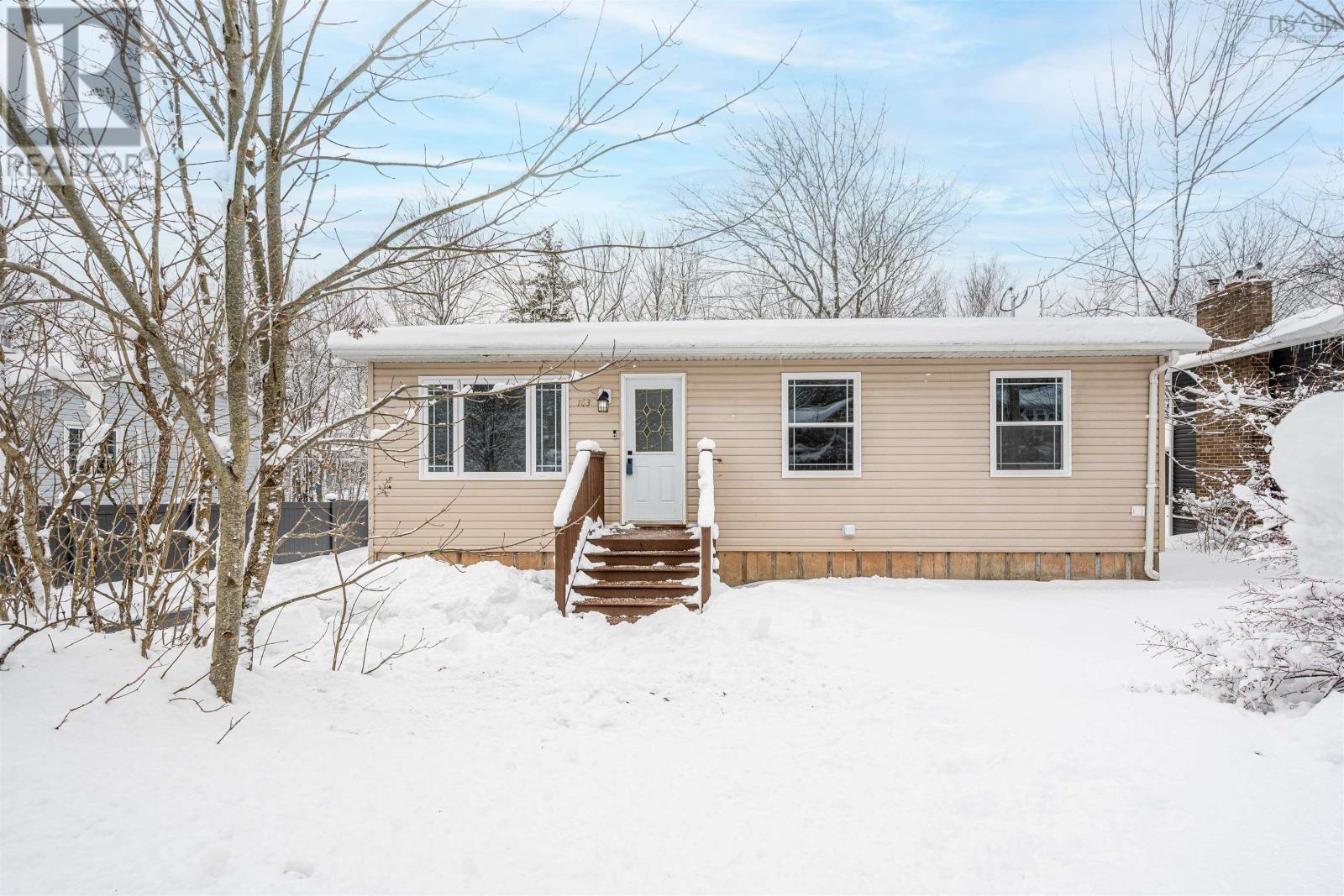 163 Quaker Crescent - Main photo, Lower Sackville, Nova Scotia