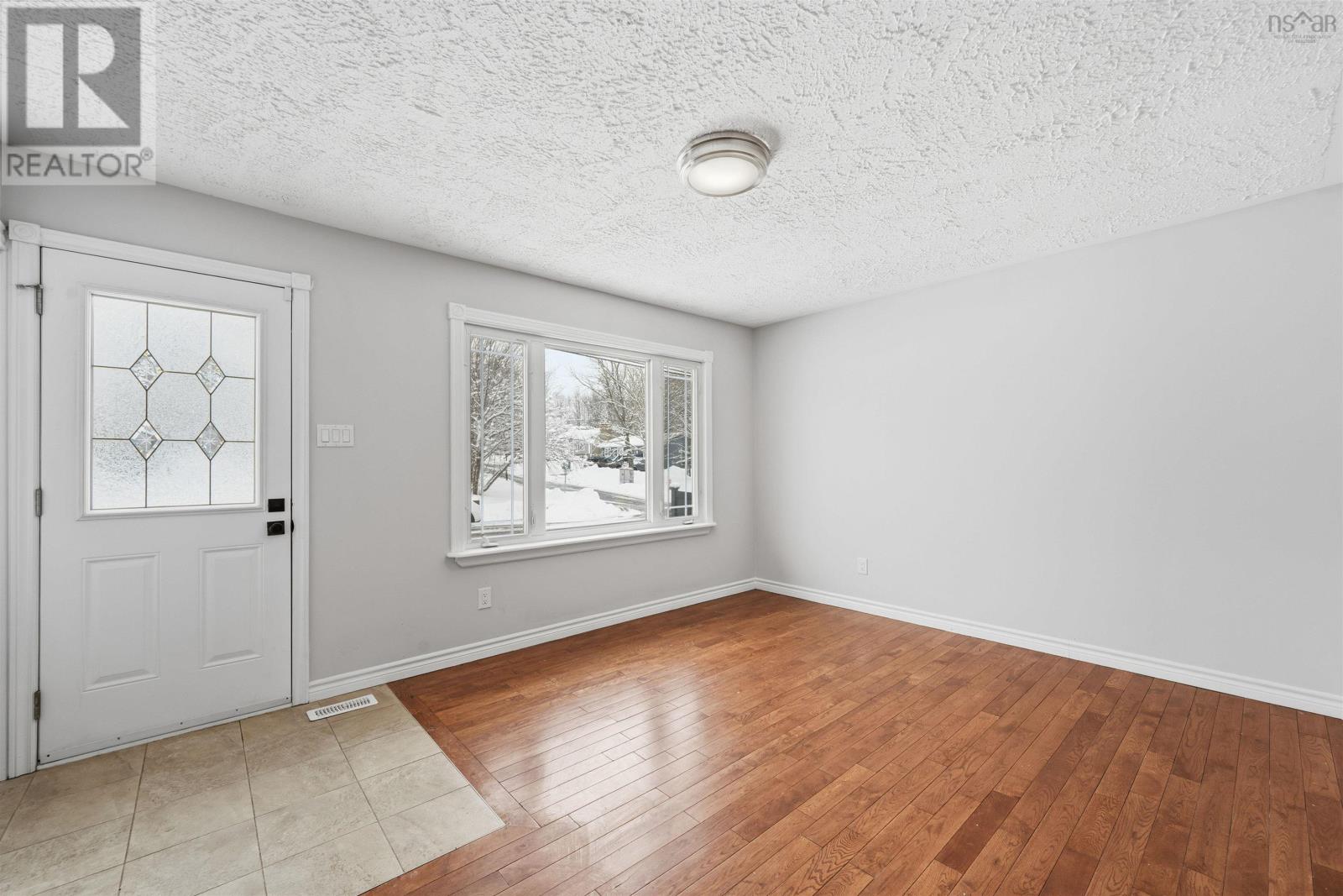 163 Quaker Crescent - Photo 4 of 41, Lower Sackville, Nova Scotia