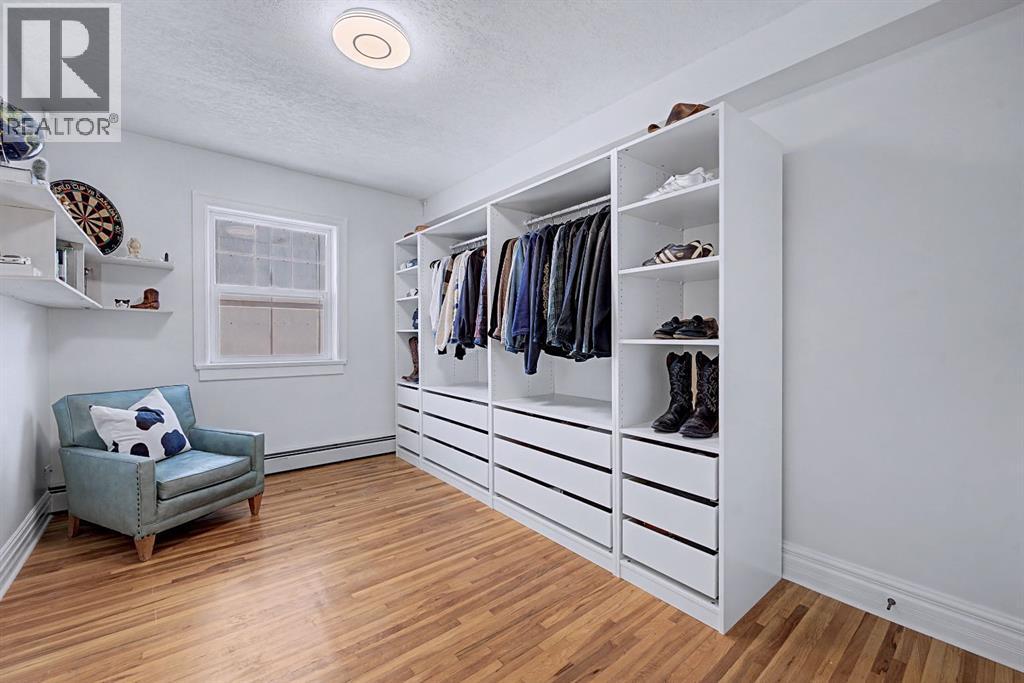 Single Family House for Sale in    Avenue SW Lower Mount Royal Calgary 