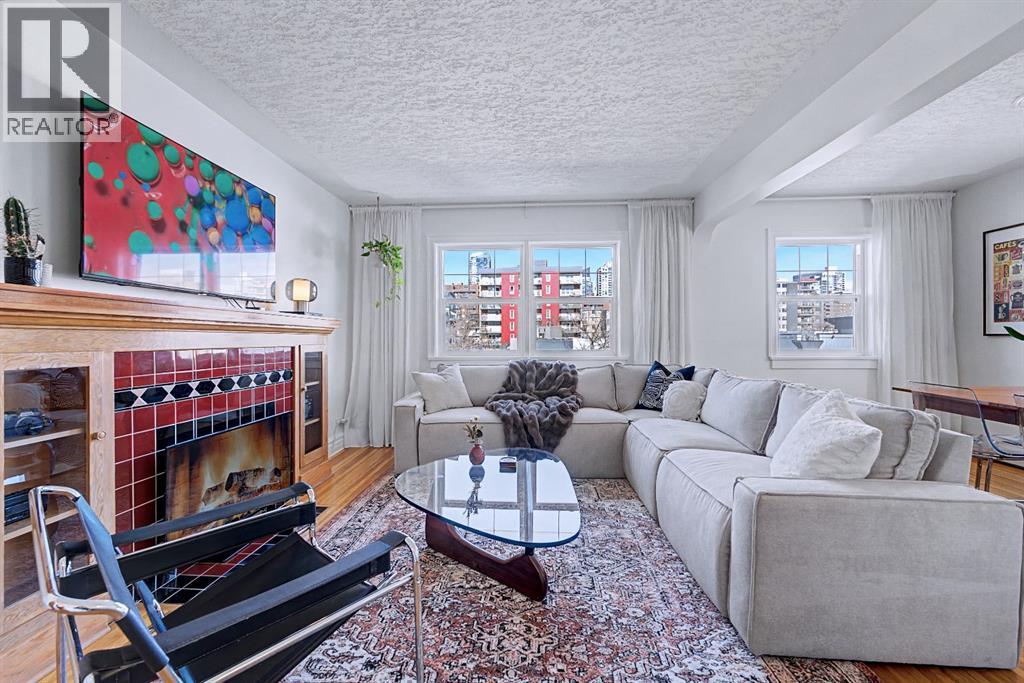 Single Family House for Sale in    Avenue SW Lower Mount Royal Calgary 