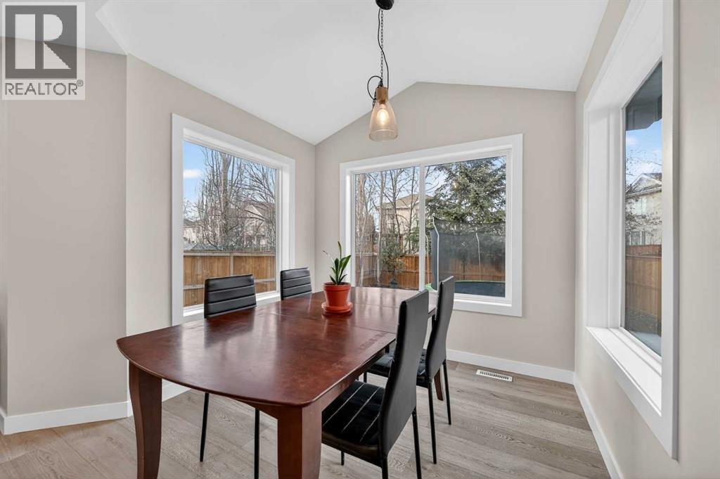 Single Family House for Sale in  Douglas Glen Grove SE Douglasdale/Glen Calgary 