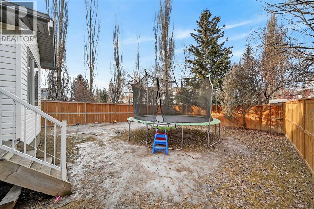 Single Family House for Sale in  Douglas Glen Grove SE Douglasdale/Glen Calgary 