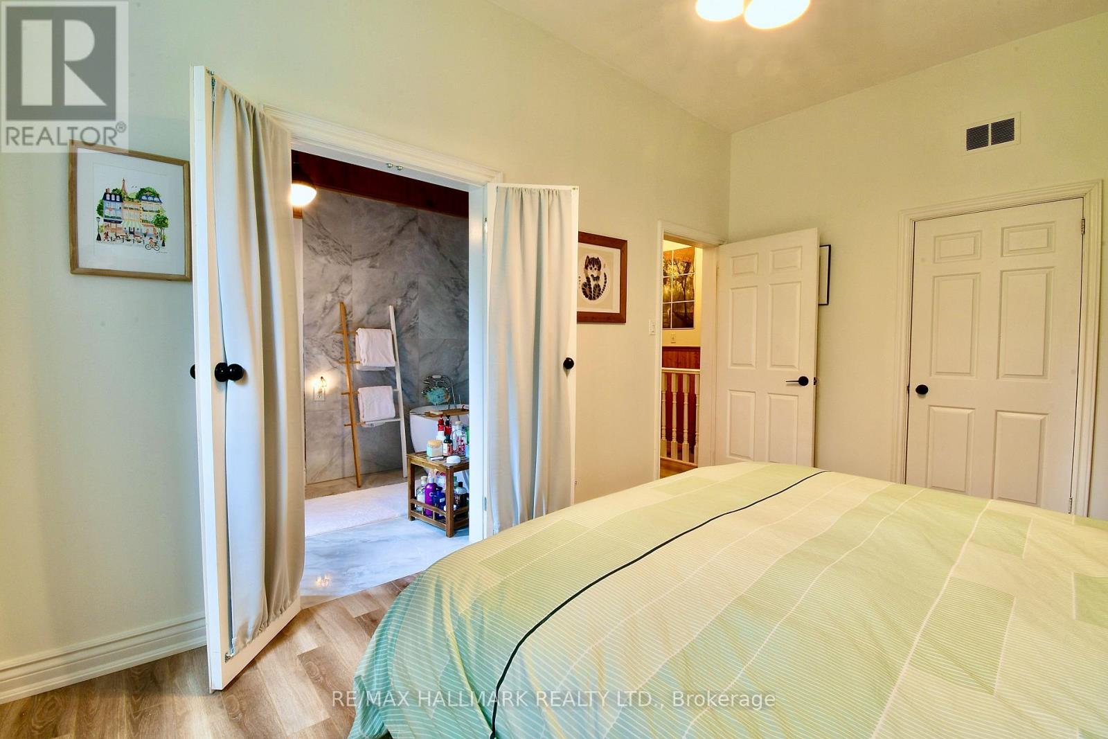 34 RIVER STREET - 13